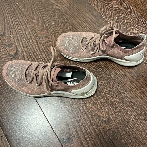Nike pink slip on/lace up sneaker. Size 6.5 - Picture 3 of 7